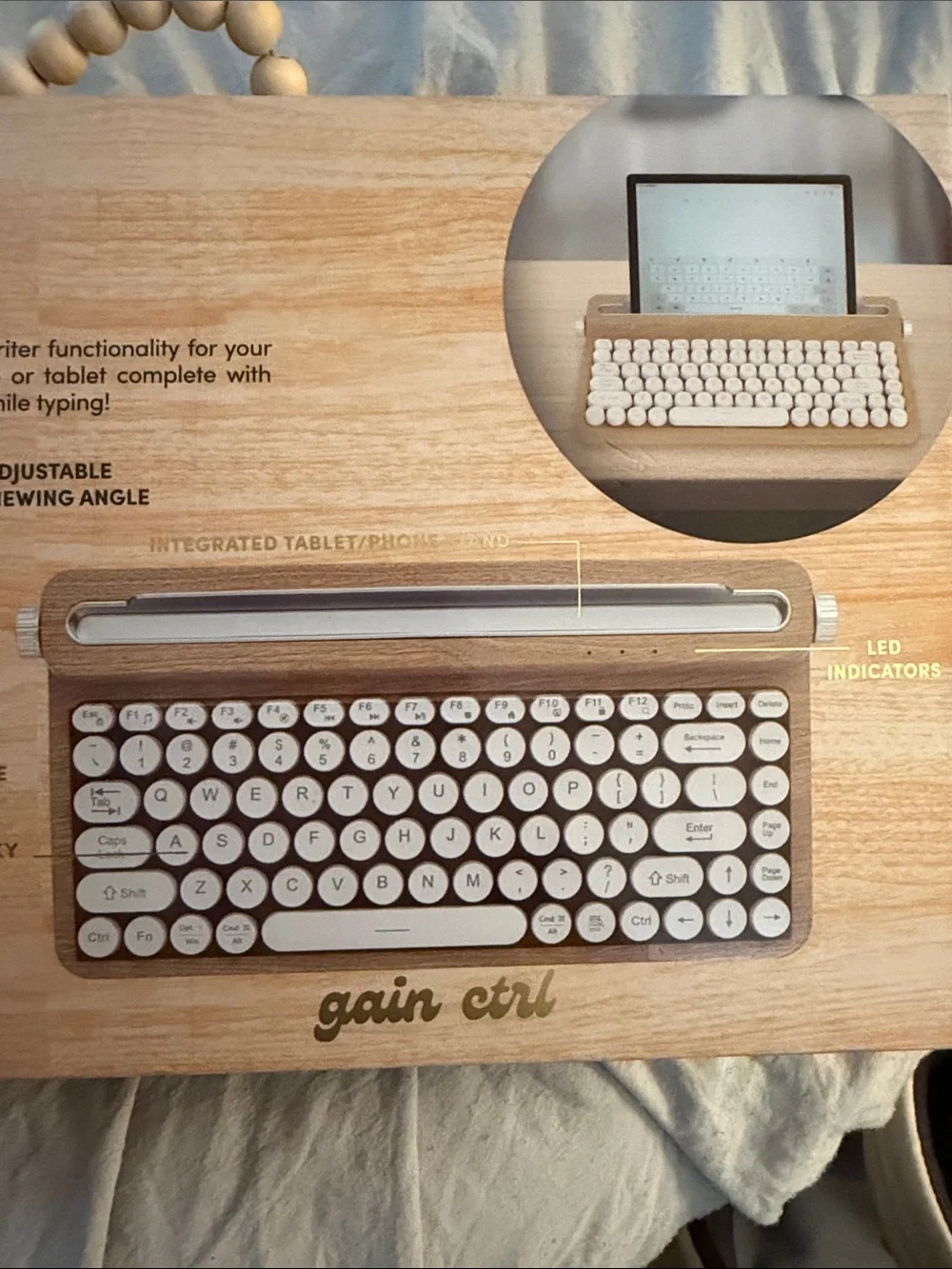 Poppy Retro Wireless Keyboard in Cream with Wood Accent
